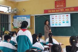 TRƯỜNG THCS NGHĨA TRUNG - TĂNG CƯỜNG CÁC HOẠT ĐỘNG GIÁO DỤC Ý THỨC ĐẢM BẢO TRẬT TỰ ATGT ĐỐI VỚI HỌC SINH NĂM 2023