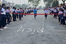 Đoàn thanh niên Thị trấn phối hợp Đoàn thanh niên Trường THCS TT Rạng Đông tổ chức thành công giải Điền kinh và Bóng bàn đầu năm học 2023 - 2024