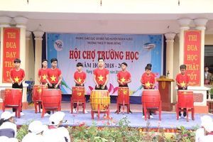Hoạt động ngoài giờ lên lớp